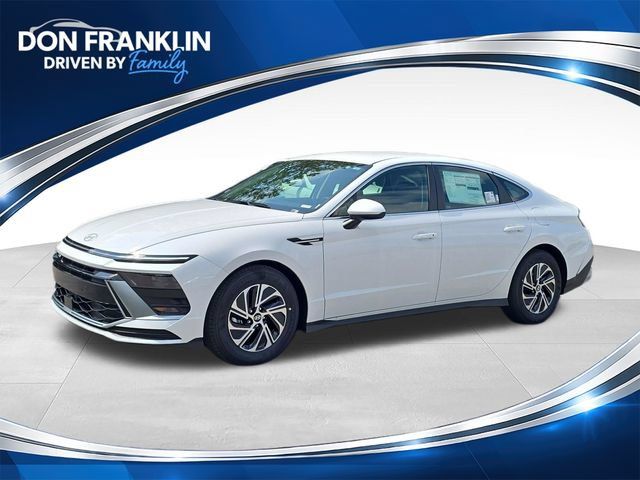 New 2026 Hyundai Sonata Blue FWD 360° Tour