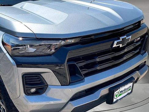 Used 2024 Chevrolet Colorado Z71 w/ Z71 Convenience Package 2 AWD/4WD image 34