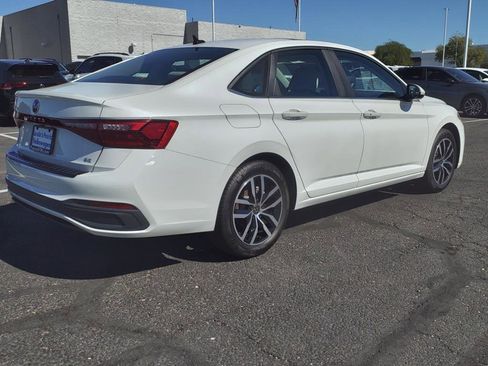 New 2025 Volkswagen Jetta SE image 5