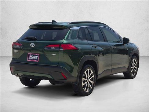 Certified 2023 Toyota Corolla Cross XLE w/ Convenience Package FWD image 5