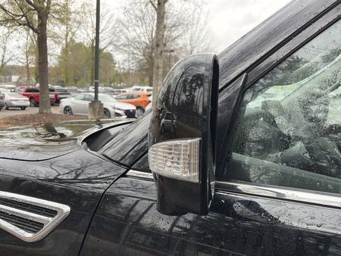 Certified 2024 Nissan Armada SL w/ Captain's Chairs Package image 9