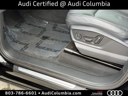 Used 2023 Audi Q7 3.0T Premium w/ Convenience Package AWD/4WD image 22