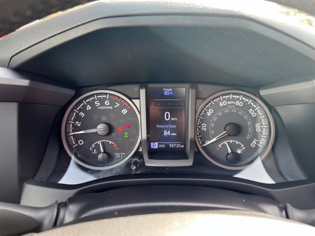 Used 2022 Toyota Tacoma TRD Off-Road w/ TRD Premium Off Road Package AWD/4WD image 13