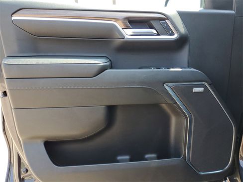 Used 2024 Chevrolet Silverado 1500 LT Trail Boss w/ LT Trail Boss Premium Package image 19