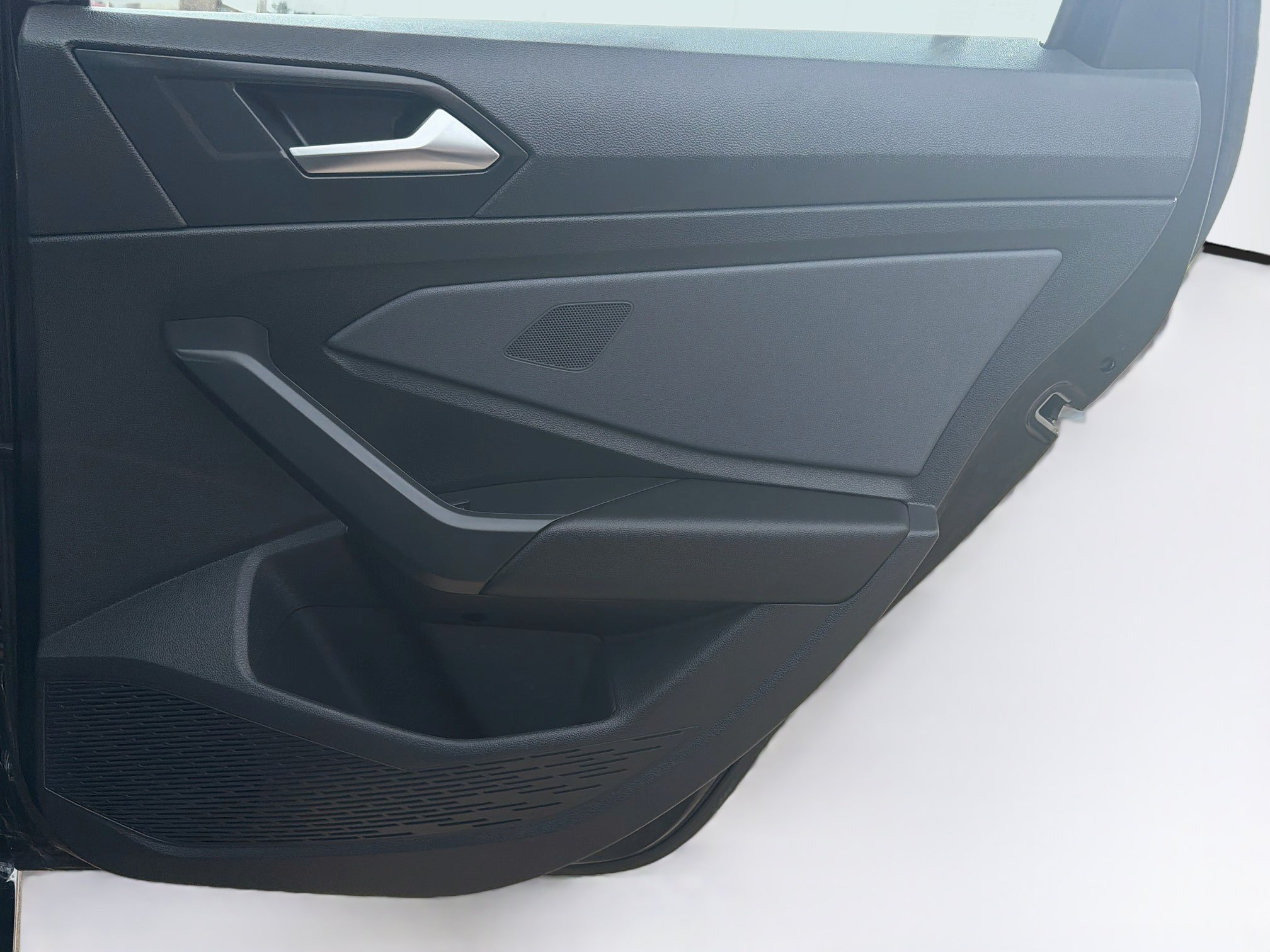 Used 2025 Volkswagen Jetta SE FWD image 30