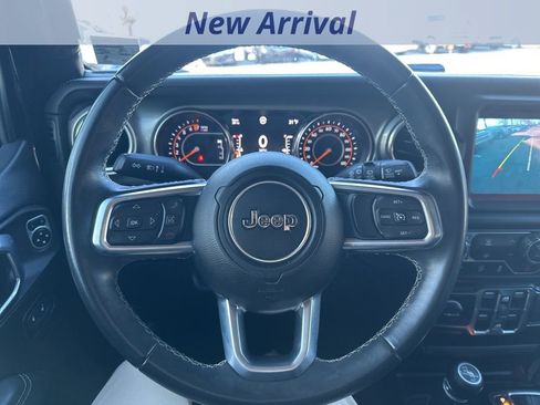 Used 2019 Jeep Wrangler Unlimited Sahara w/ Uconnect 4C Nav & Sound Group image 13