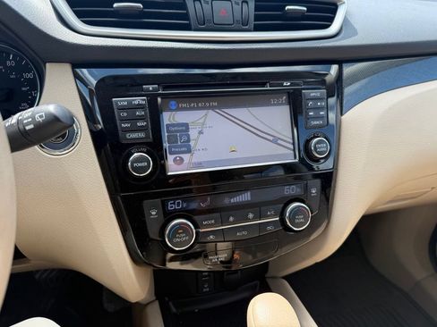 Used 2014 Nissan Rogue SL AWD/4WD image 10