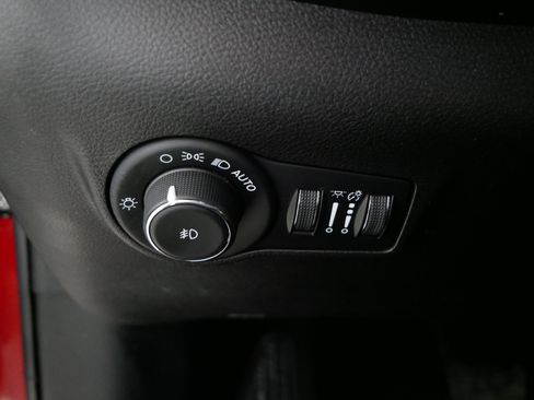 Used 2022 Jeep Compass Limited image 26