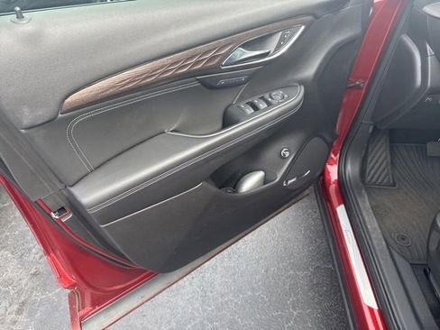 Used 2023 Buick Envision Avenir image 37