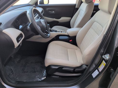 Certified 2023 Honda HR-V LX image 11