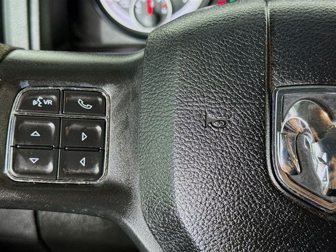 Used 2019 RAM 1500 Classic SLT RWD image 11