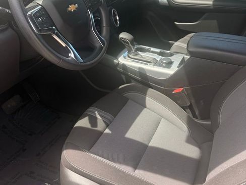 Used 2025 Chevrolet Blazer LT AWD/4WD image 8