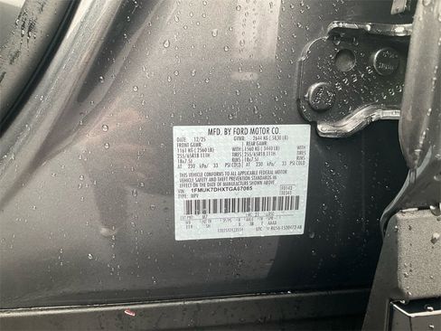 New 2026 Ford Explorer Active w/ Active Comfort Package image 18