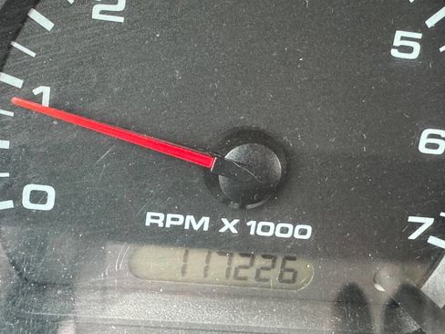 Used 2011 Ford Ranger XLT image 12