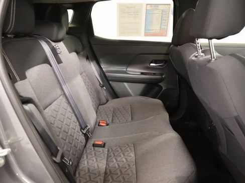 Used 2025 Nissan Kicks SV w/ Illumination Package FWD image 27