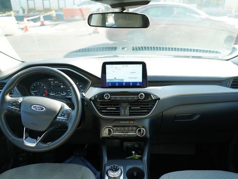 Used 2022 Ford Escape SE w/ SE Sport Appearance Package FWD image 18
