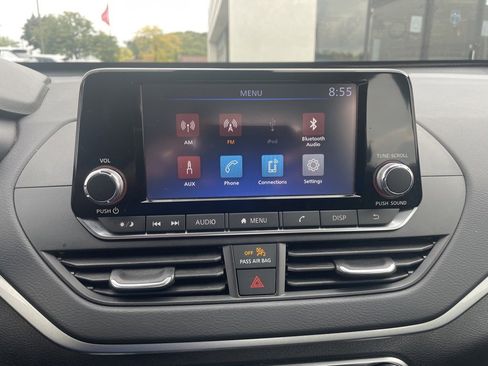 Used 2024 Nissan Altima 2.5 S image 21