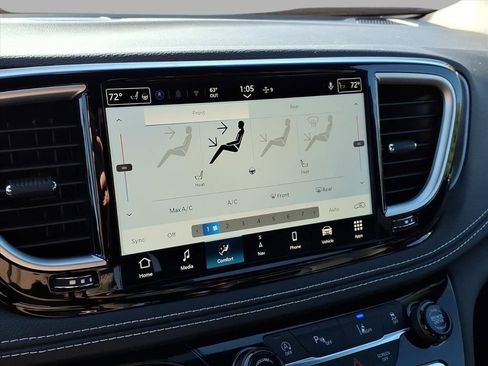 New 2026 Chrysler Pacifica Select image 18