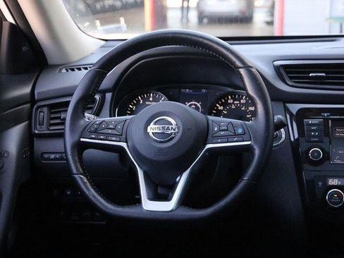 Used 2020 Nissan Rogue SV w/ Sun & Sound Touring Package AWD/4WD image 23