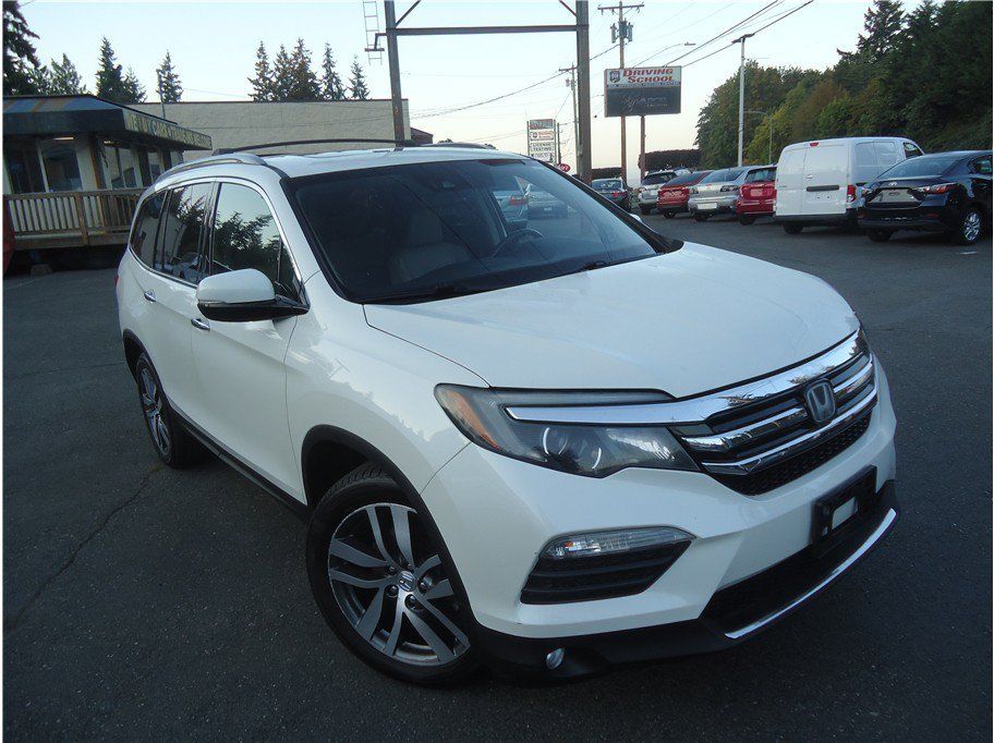 Used 2016 Honda Pilot Elite image 4
