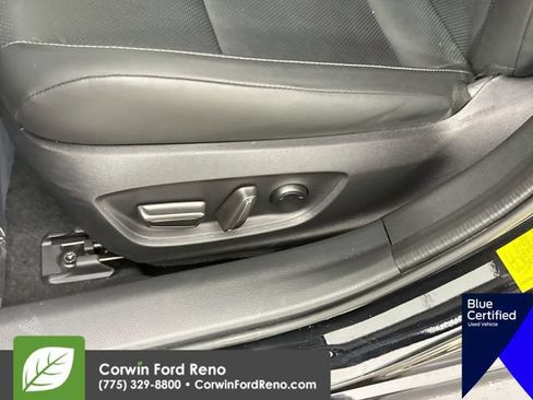 Used 2025 Toyota Prius XLE AWD/4WD image 22