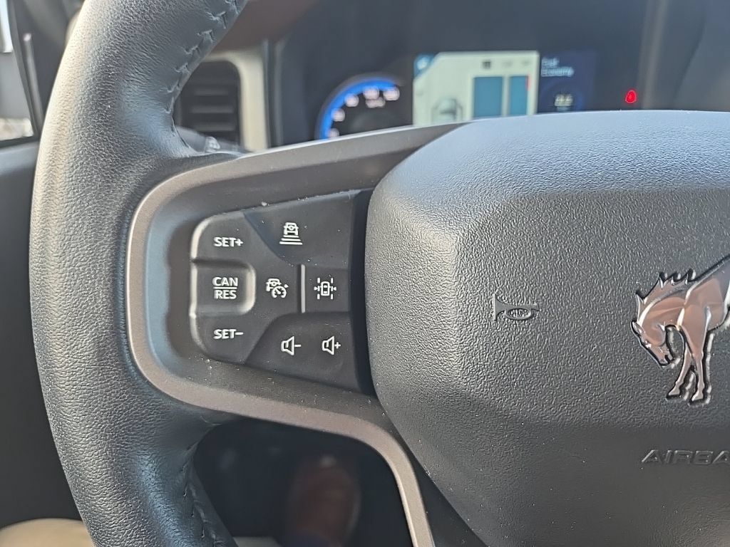 Used 2024 Ford Bronco Outer Banks AWD/4WD image 16