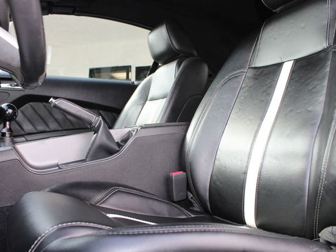 Used 2011 Ford Mustang GT Premium RWD image 12