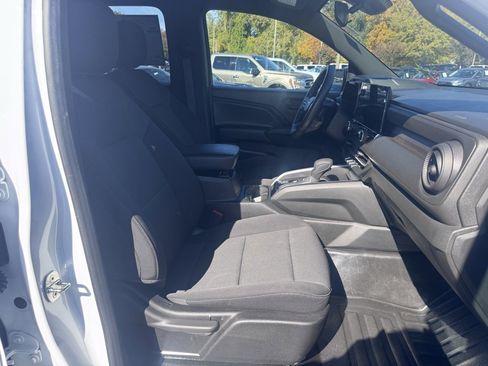 Used 2023 Chevrolet Colorado W/T image 20