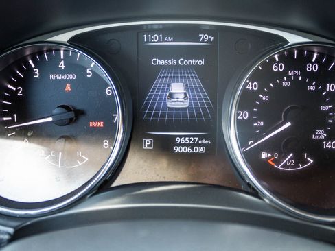 Used 2014 Nissan Rogue S FWD image 21