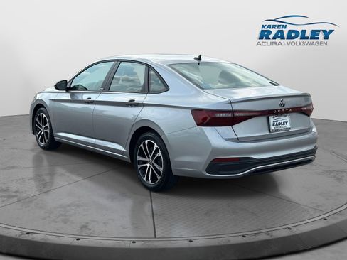 Certified 2026 Volkswagen Jetta Sport FWD image 4