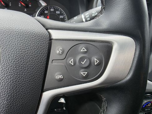 Used 2023 GMC Acadia SLT image 18