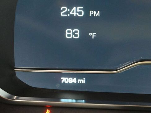 Used 2024 Chevrolet Tahoe High Country AWD/4WD image 4