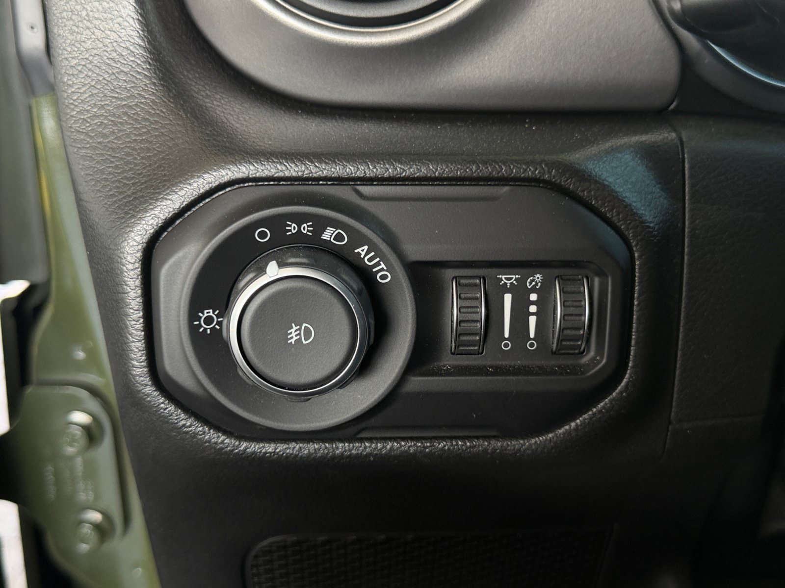 Used 2022 Jeep Wrangler Unlimited Sport AWD/4WD image 24