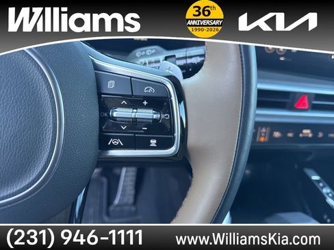 Used 2025 Kia Sorento SX Prestige w/ Olive Brown Leather Package image 40