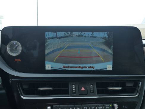 Used 2024 Lexus ES 350 w/ Premium Package image 16