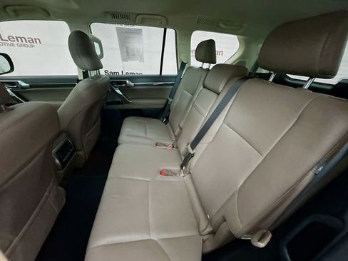 Used 2023 Lexus GX 460 Luxury w/ Accessory Package AWD/4WD image 25