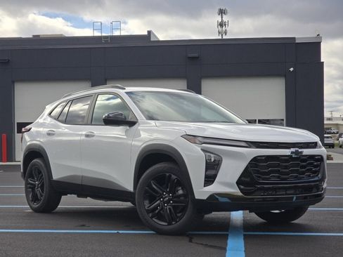 New 2026 Chevrolet Trax ACTIV w/ Driver Confidence Package image 2