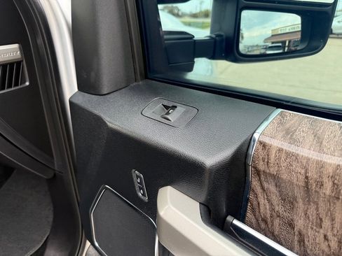 Used 2017 Ford F250 Lariat w/ Lariat Ultimate Package image 30