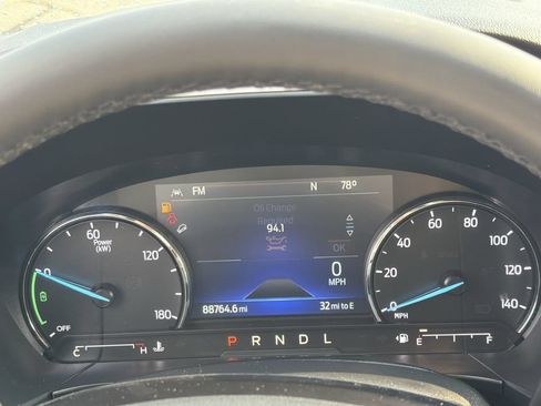 Used 2022 Ford Escape SEL AWD/4WD image 27