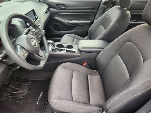 Used 2023 Nissan Altima 2.5 S image 13