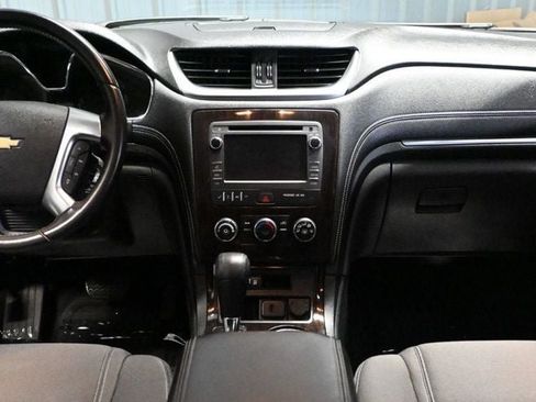 Used 2017 Chevrolet Traverse LT AWD/4WD image 10