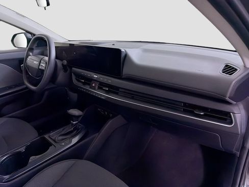 Used 2025 Kia K4 FWD image 29