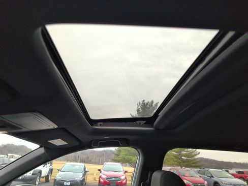 Used 2025 Honda CR-V Sport image 30