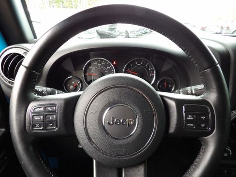 Used 2018 Jeep Wrangler Unlimited Sport S image 12