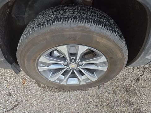 Used 2026 Chevrolet Equinox LT FWD image 6