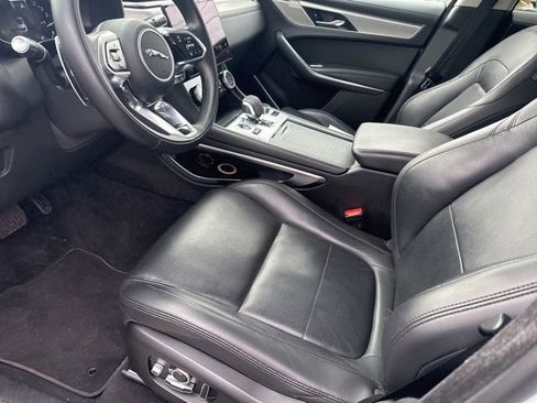 Used 2022 Jaguar F-PACE S image 15