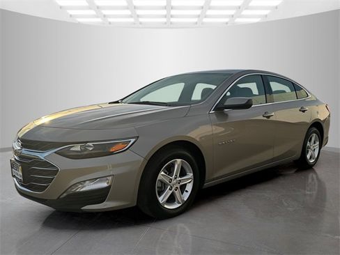 Used 2024 Chevrolet Malibu LT image 4