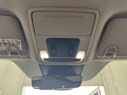 Used 2023 Honda Pilot Elite image 38