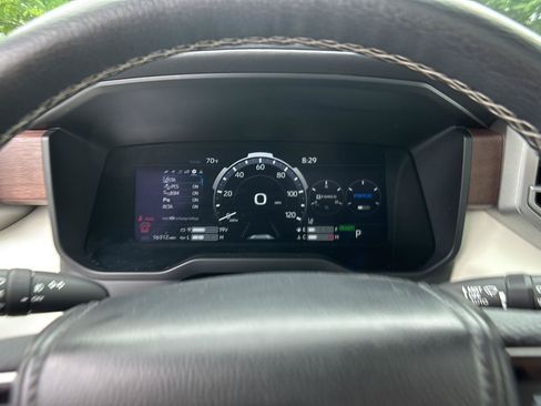 Used 2025 Toyota Sequoia Capstone AWD/4WD image 29