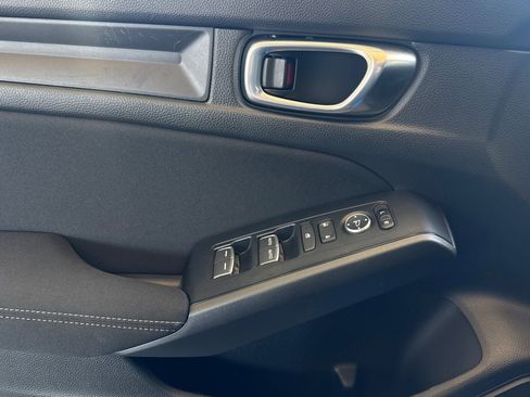 Used 2024 Honda Civic Sport image 11